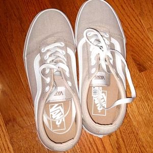 Women's Vans shoes